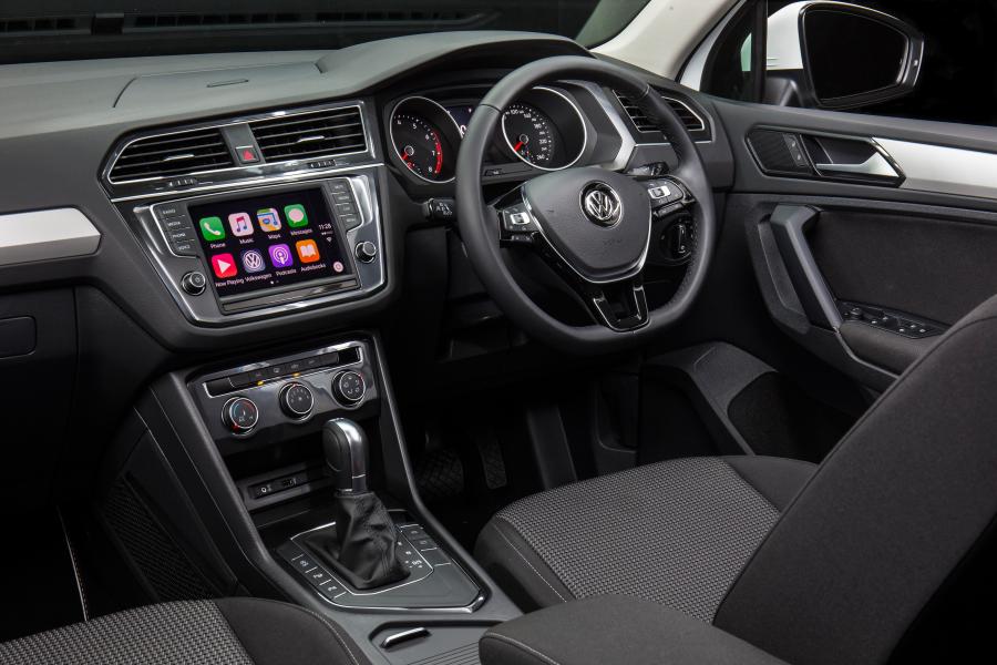 Интерьер Volkswagen Tiguan Trendline 2016 года  (AU) (фото 8 из 30)
